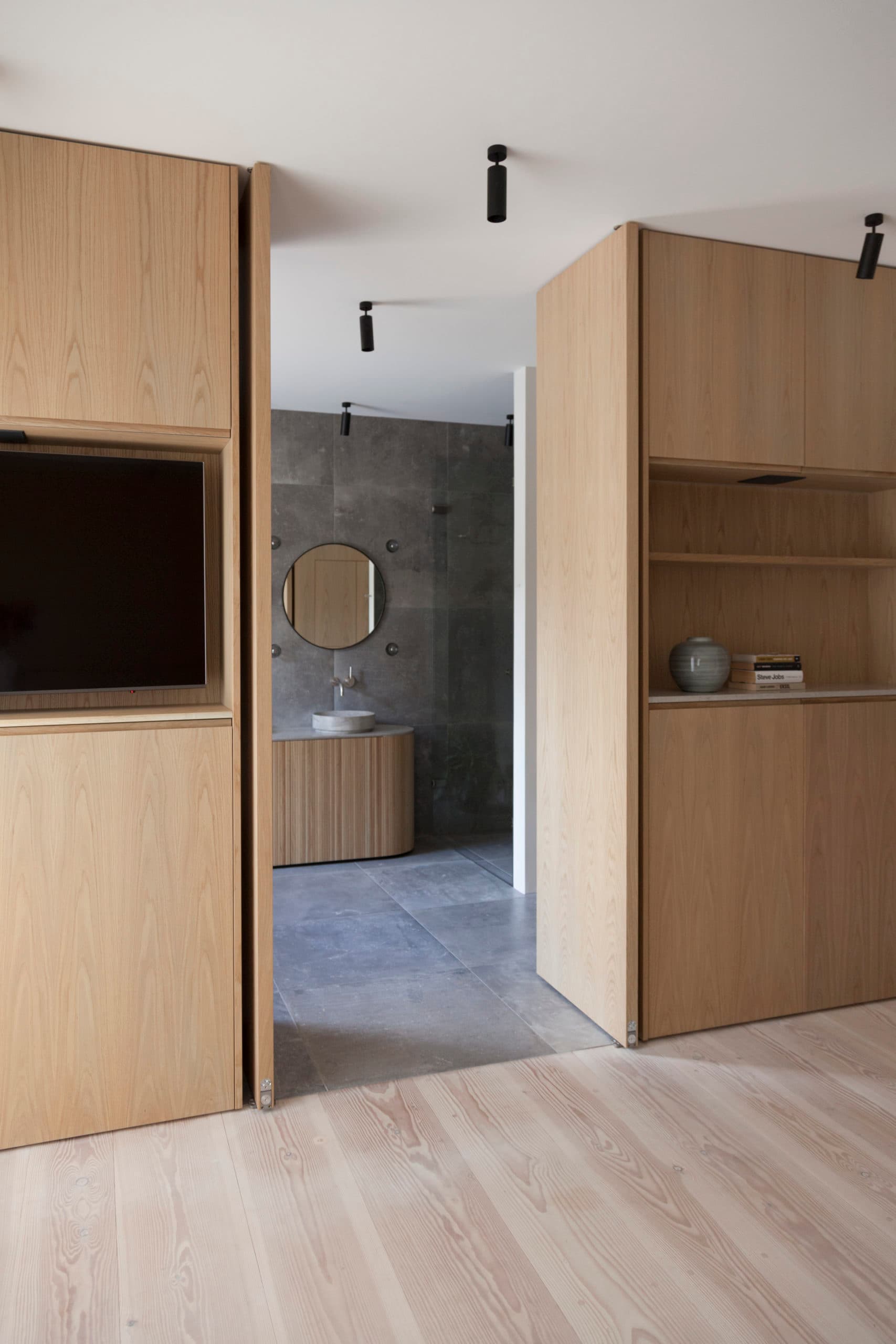 Bespoke joinery — project 25
