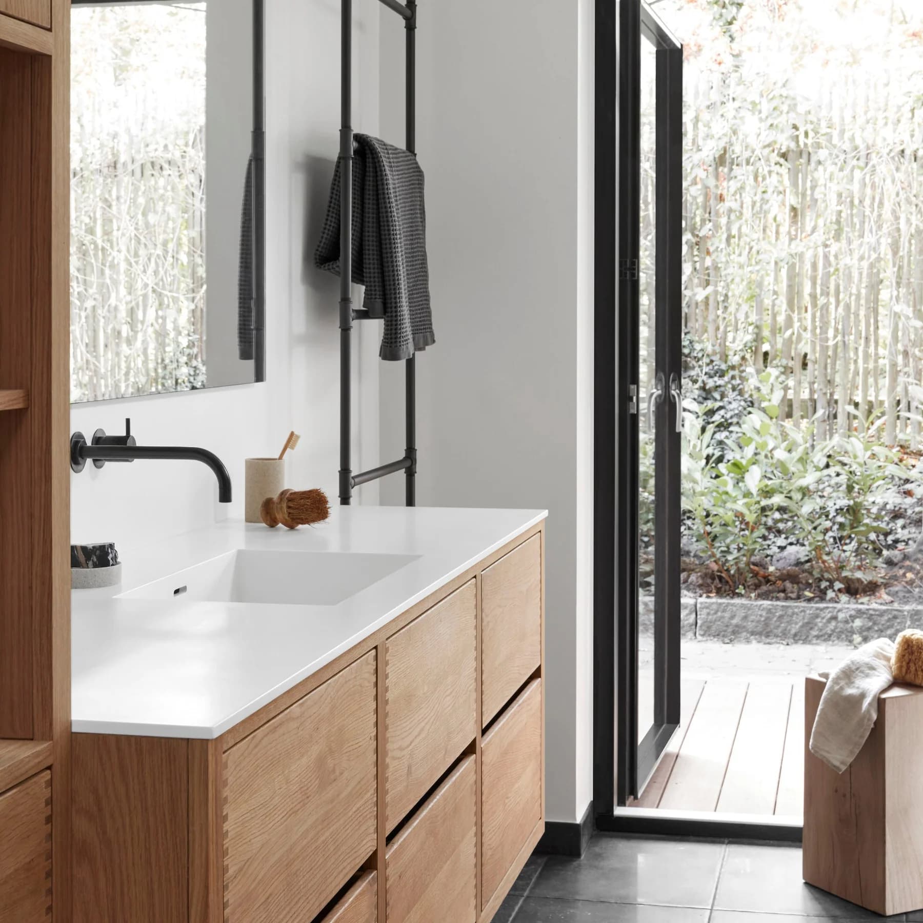 Bespoke joinery — project 27